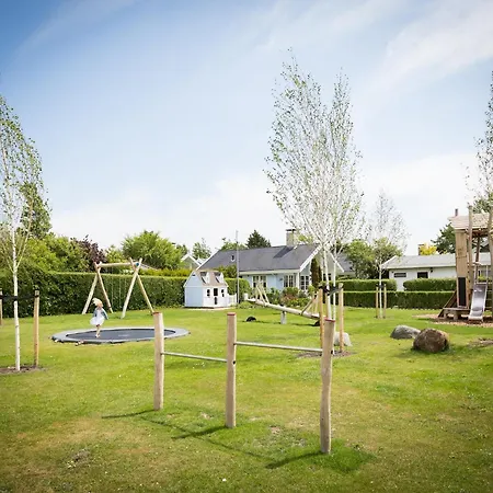 Vakantiehuis Near Dutch Coast & Forest *