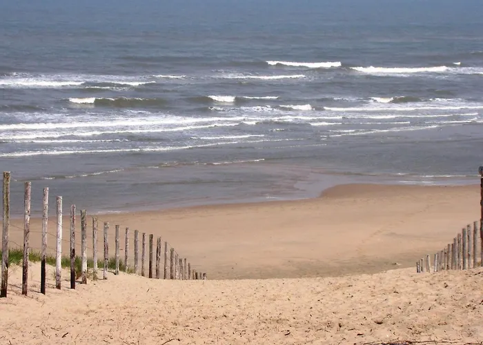 בית נופש Near Dutch Coast & Forest